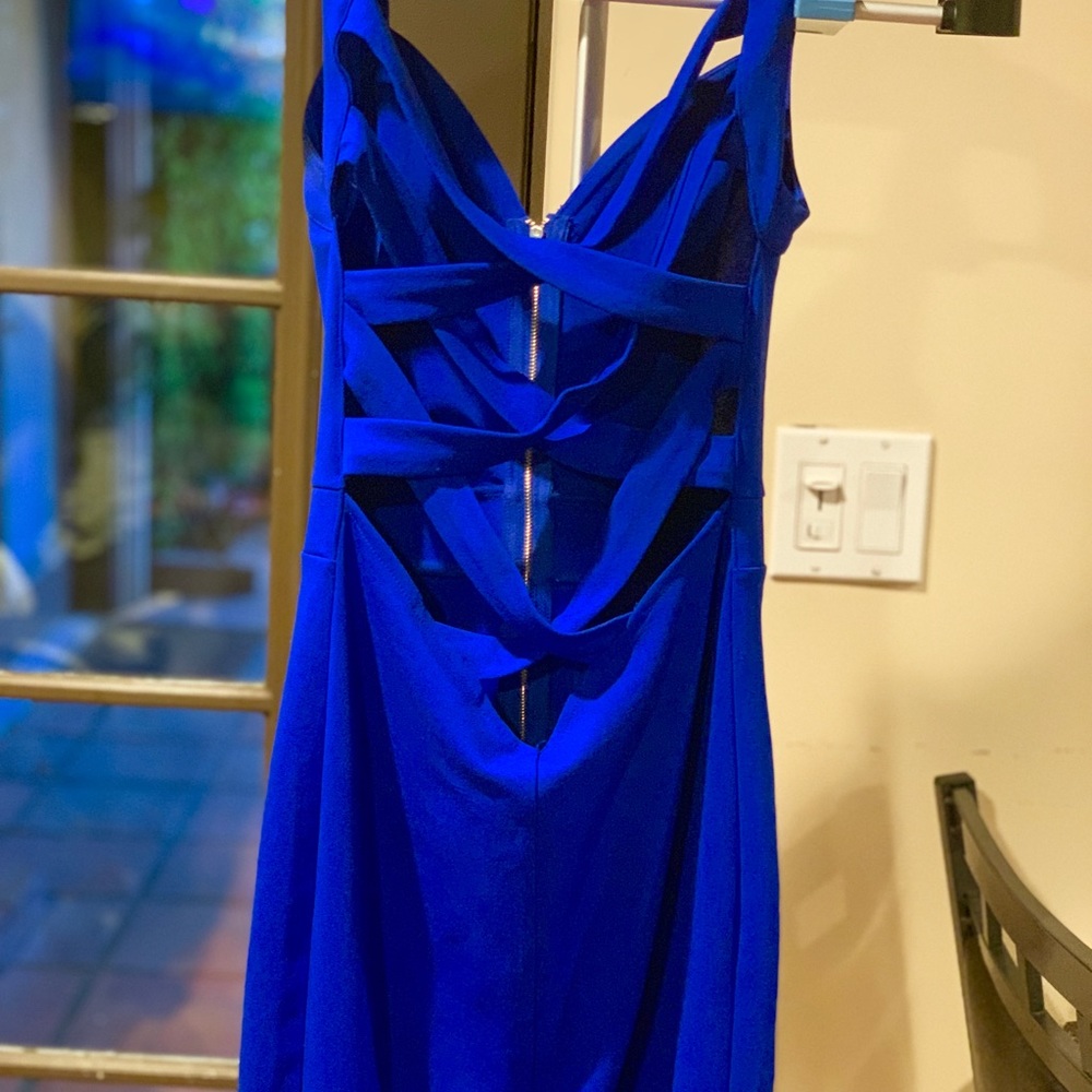 Dress - Picture 3 of 4